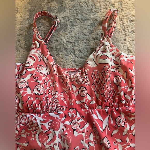 Floral Pinkish Coral and White Sleeveless Top or Swim Top Size 12 - Picture 1 of 5